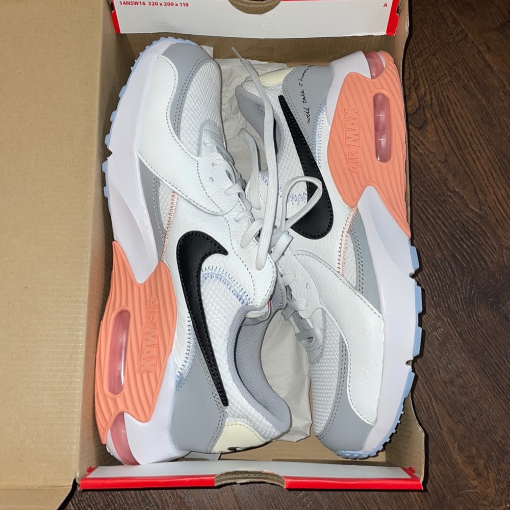Nike air max excee size 10 BRAND NEW